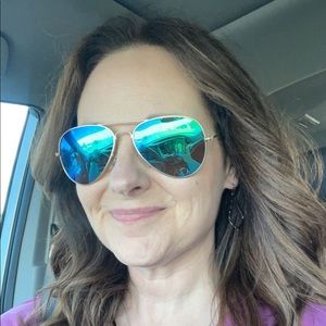 Meet your Posher, Karey